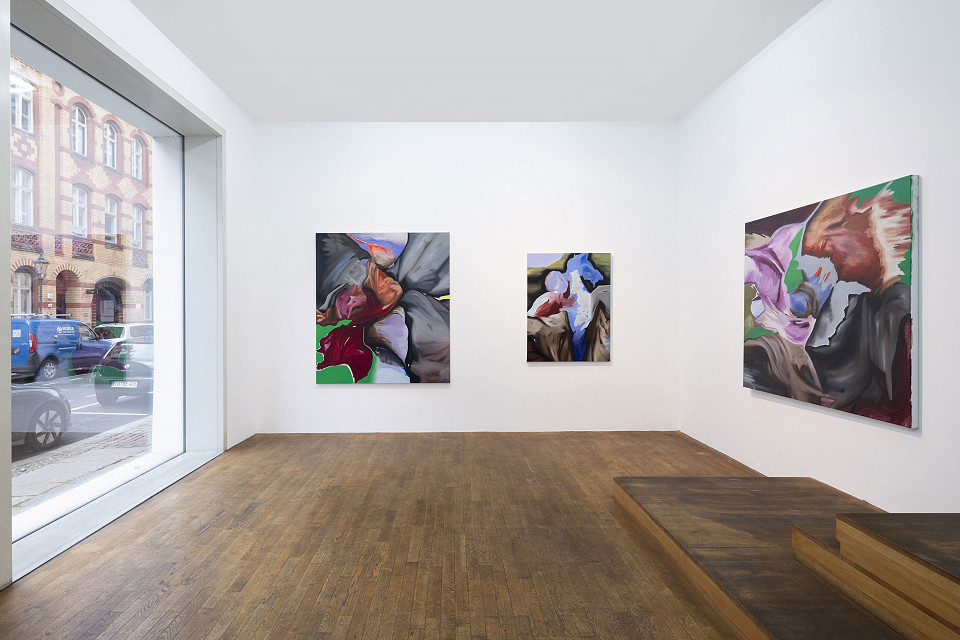 <p>Juno Rothaug, <em>Du kannst mich abholen</em>, installation view, Kuckei + Kuckei, Berlin, 2023</p>
