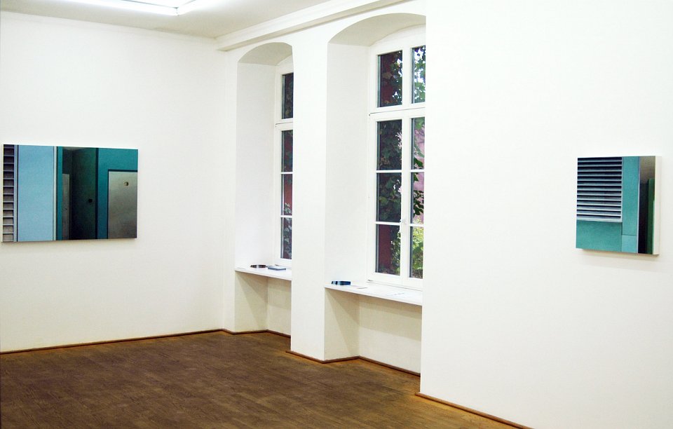 <p>installation view, Kuckei + Kuckei, 2008</p>