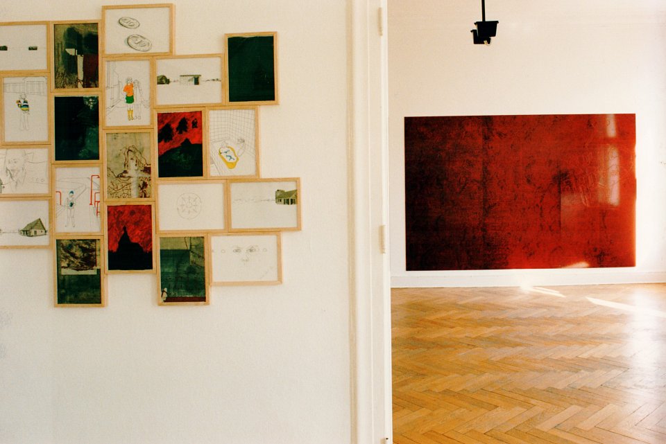 <p><em>5 Berliner Künstler</em>, installation view, vierte Etage, 1995</p>