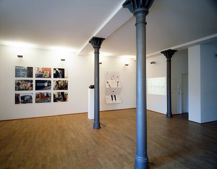 <p><em>Freundschaft</em>, installation view, Kuckei + Kuckei, 2001</p>
