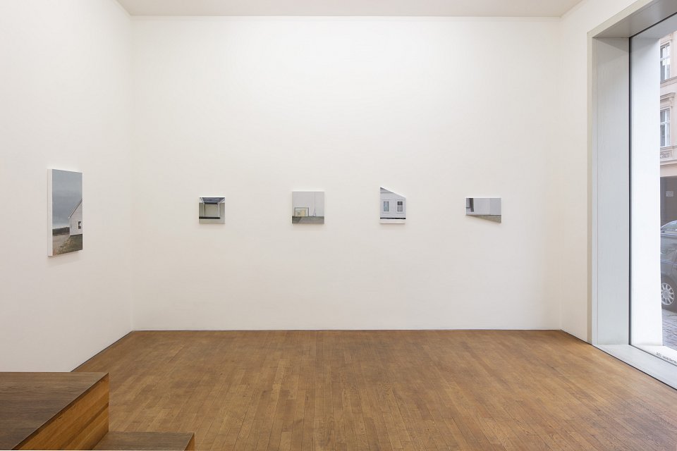 <p><em>Where the Rubber Meets the Road</em>,installation view, 2018</p>