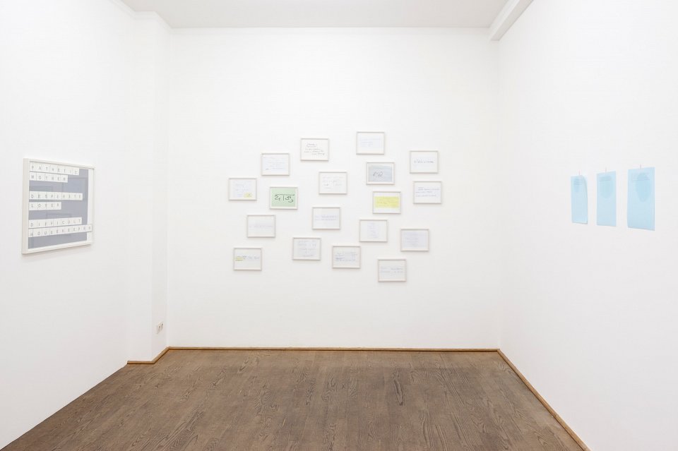 <p><em>Text</em>, installation view, Kuckei + Kuckei, 2011</p>