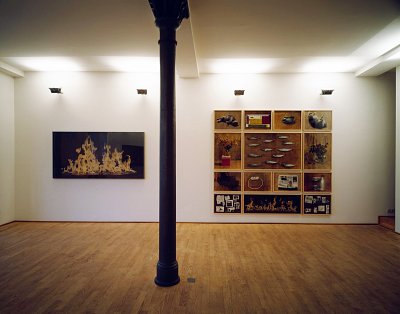 Die Idioten der Familie, installation view, Kuckei + Kuckei, 1998
